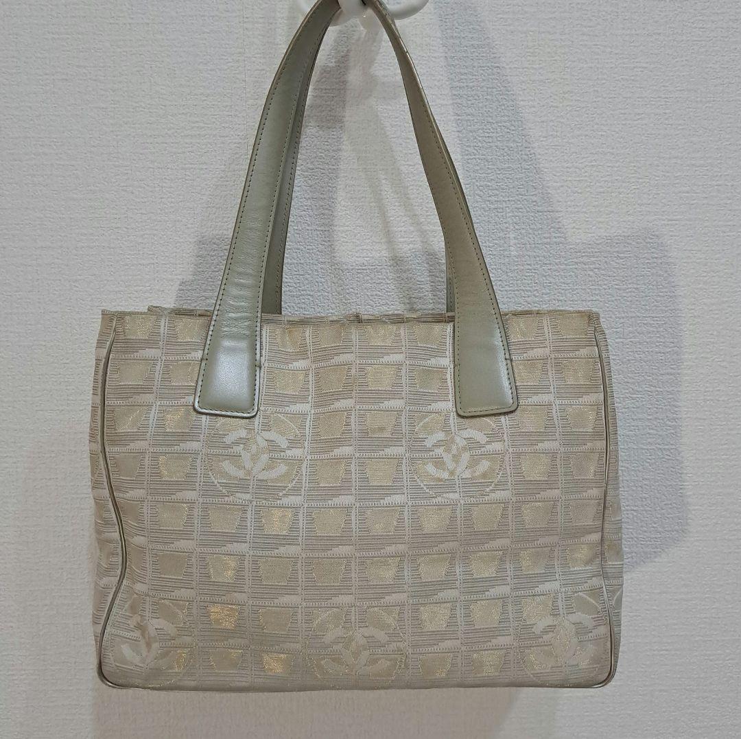 お値下げ致しました　シャネル ニュートラベルライン CHANEL トートバック ニュートラベルライン シャネル CHANEL トート MM ナイロン レザー