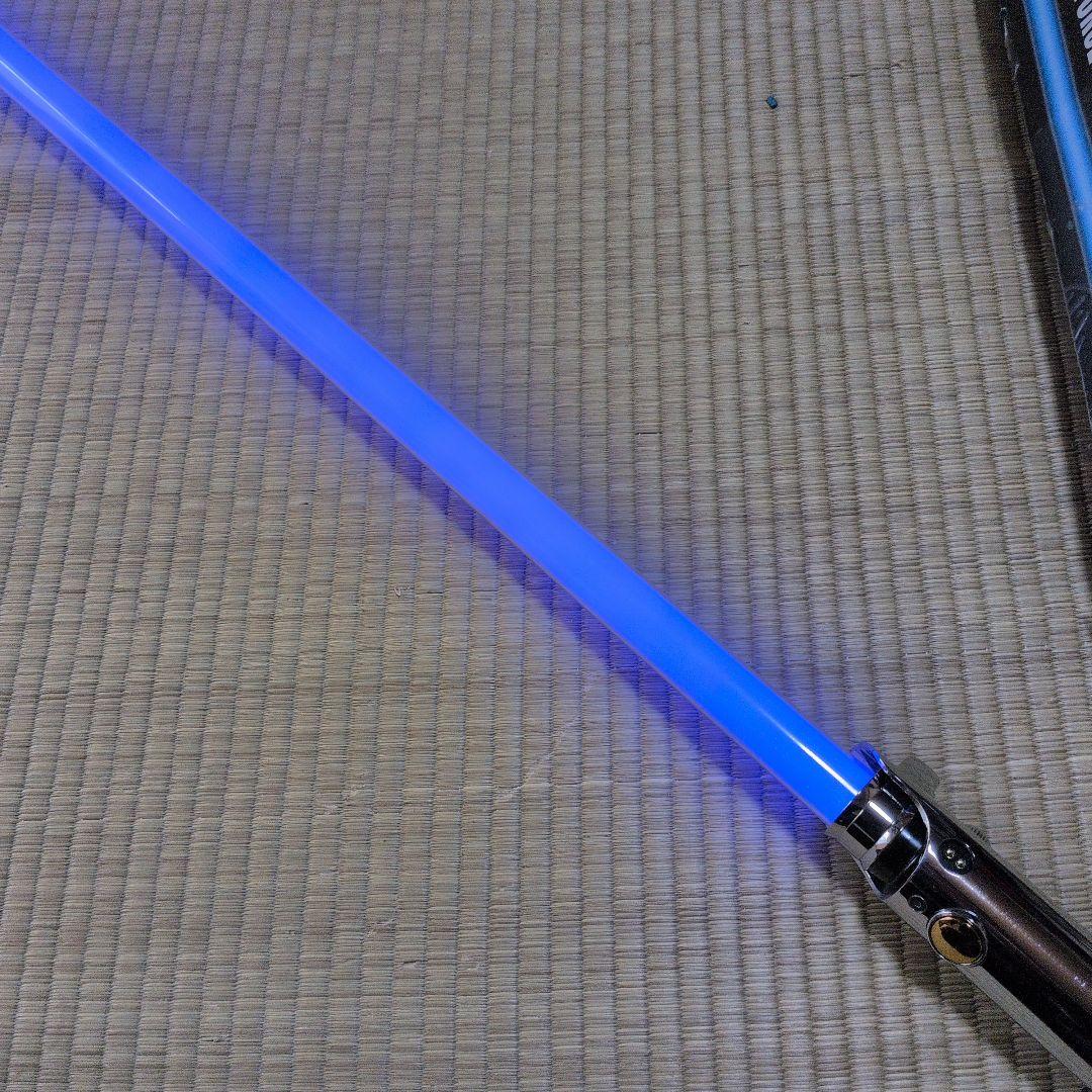 希少」正規品 青 ライトセーバー マスターレプリカ 音＆光可動 - メルカリ