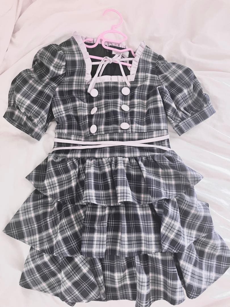 pium クロスベルト半袖ティアードミニワンピース ネイビー クロスベルト半袖ティアードミニワンピース – pium