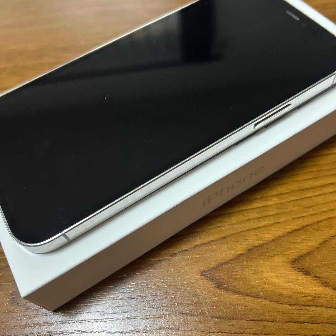 Apple iPhone 12Pro シルバー 本体 - メルカリ
