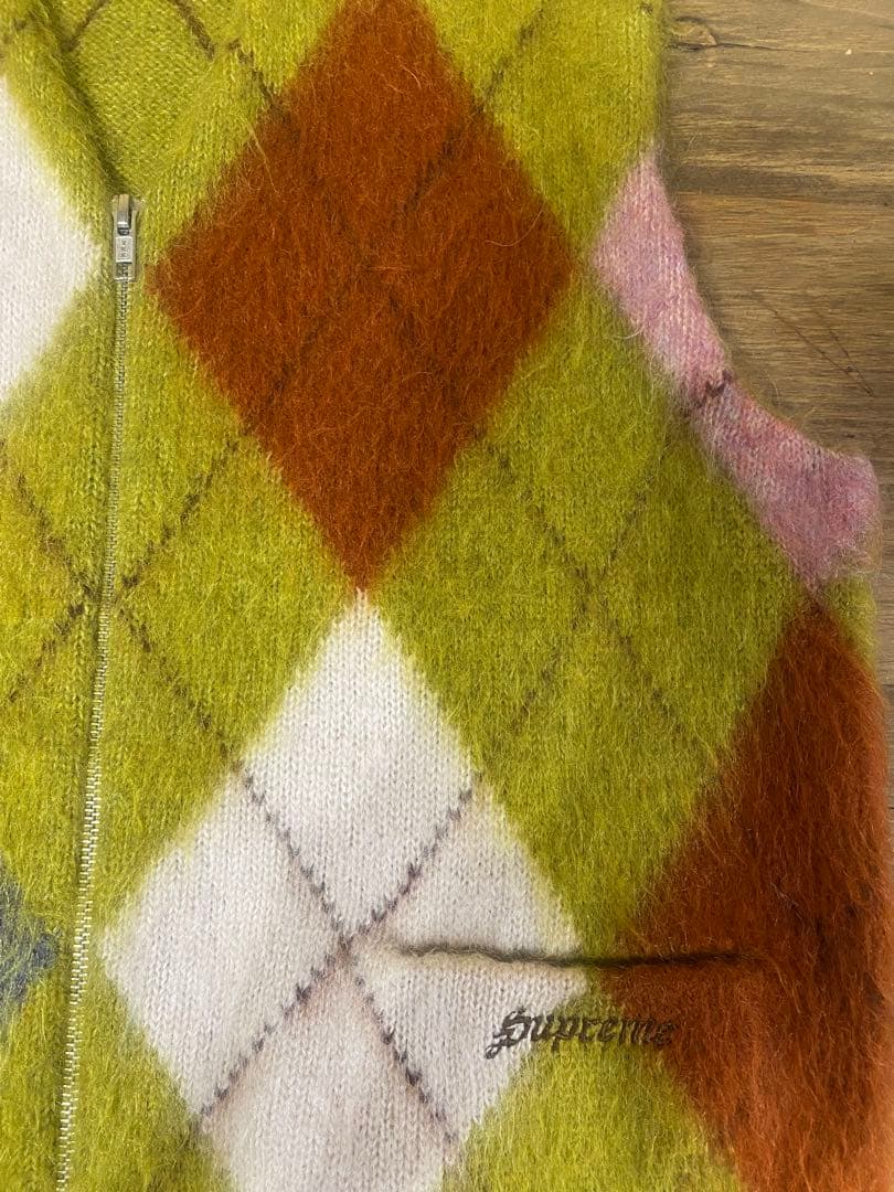 y*i様 SUPREME 24SS BRUSHED ARGYLE ZIP UP - メルカリ