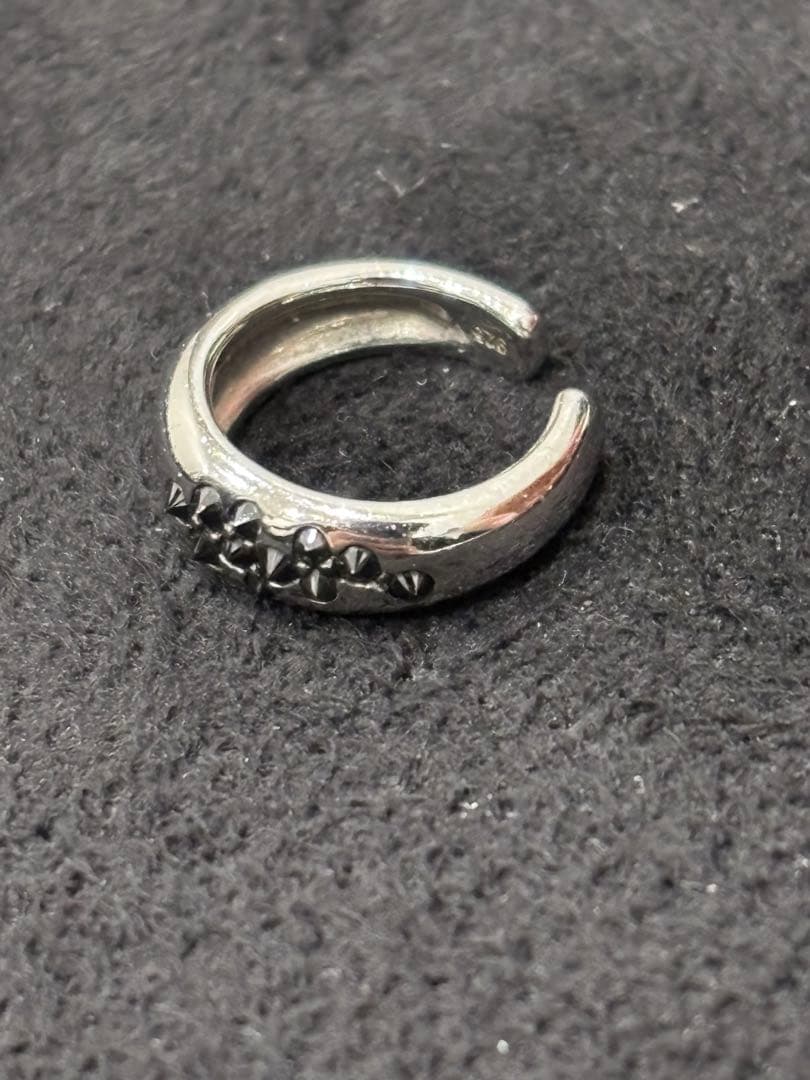 TOM WOOD Cushion Black Molecule Ear Cuff - メルカリ