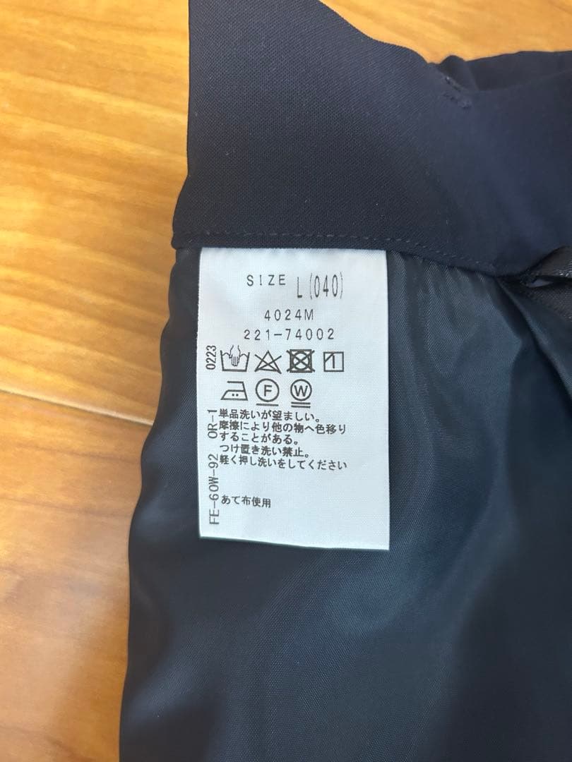 インタープラネットウィングス ネイビー パンツスーツ （ブラウスも