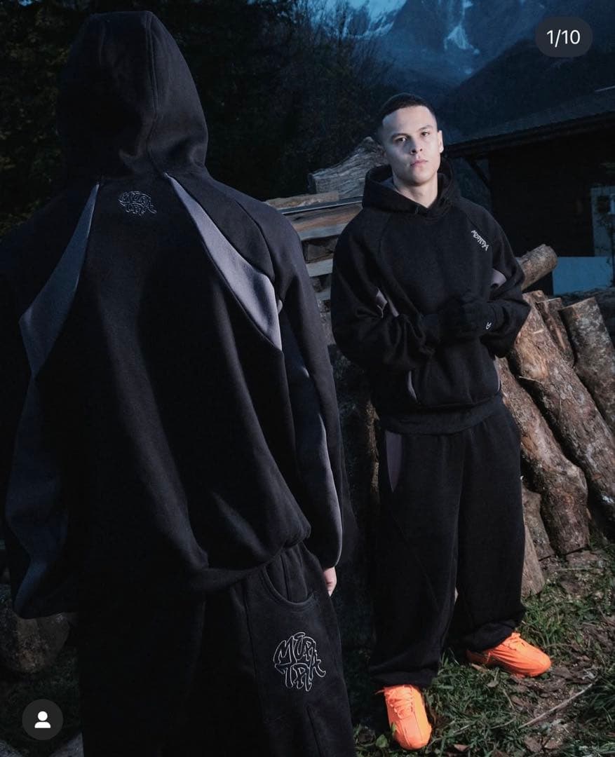 Mertra Tracksuit – Black セットアップ かつきくん着用 - メルカリ