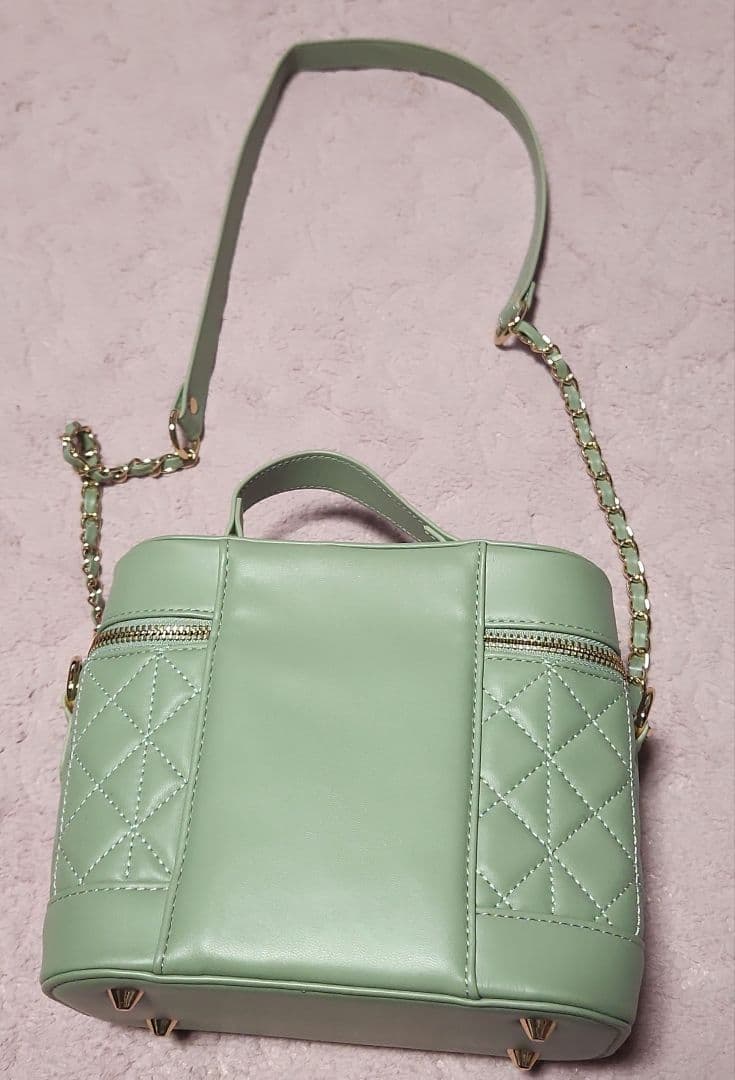 うらたぬき バニティバッグ - メルカリ