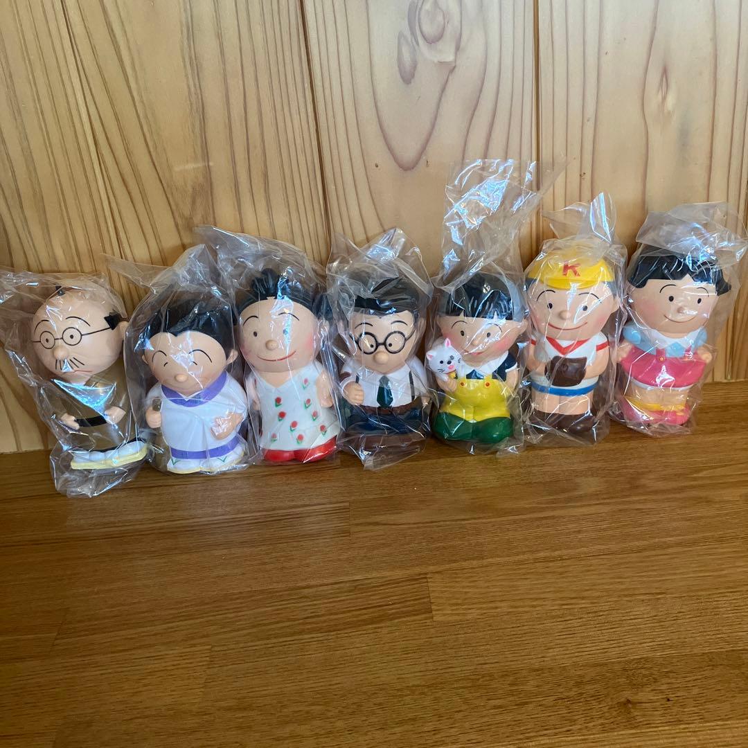 サザエさん一家 ソフビ人形貯金箱 - メルカリ