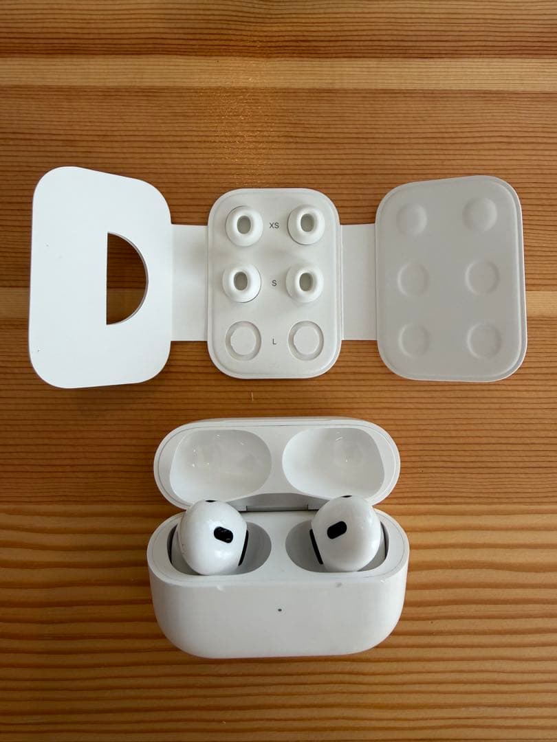 AirPods pro2 本体　ケース　イヤーチップ(未使用分) Amazon | 【4個入り】AMAPC for AirPods Pro 2 イヤーピース
