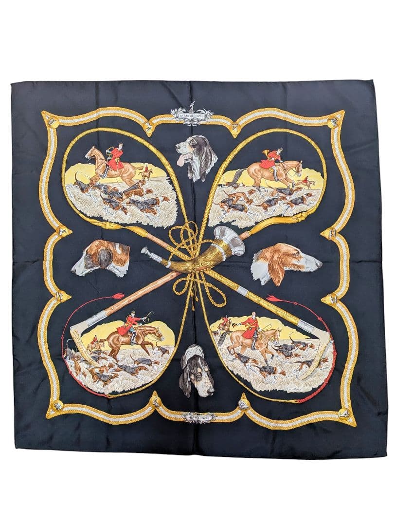 エルメス カレ90 LE LAISSER COURRE 猟犬 大判スカーフ HERMES（エルメス） カレ90 LE LAISSER COURRE 狩猟 犬 馬 動物柄 大判