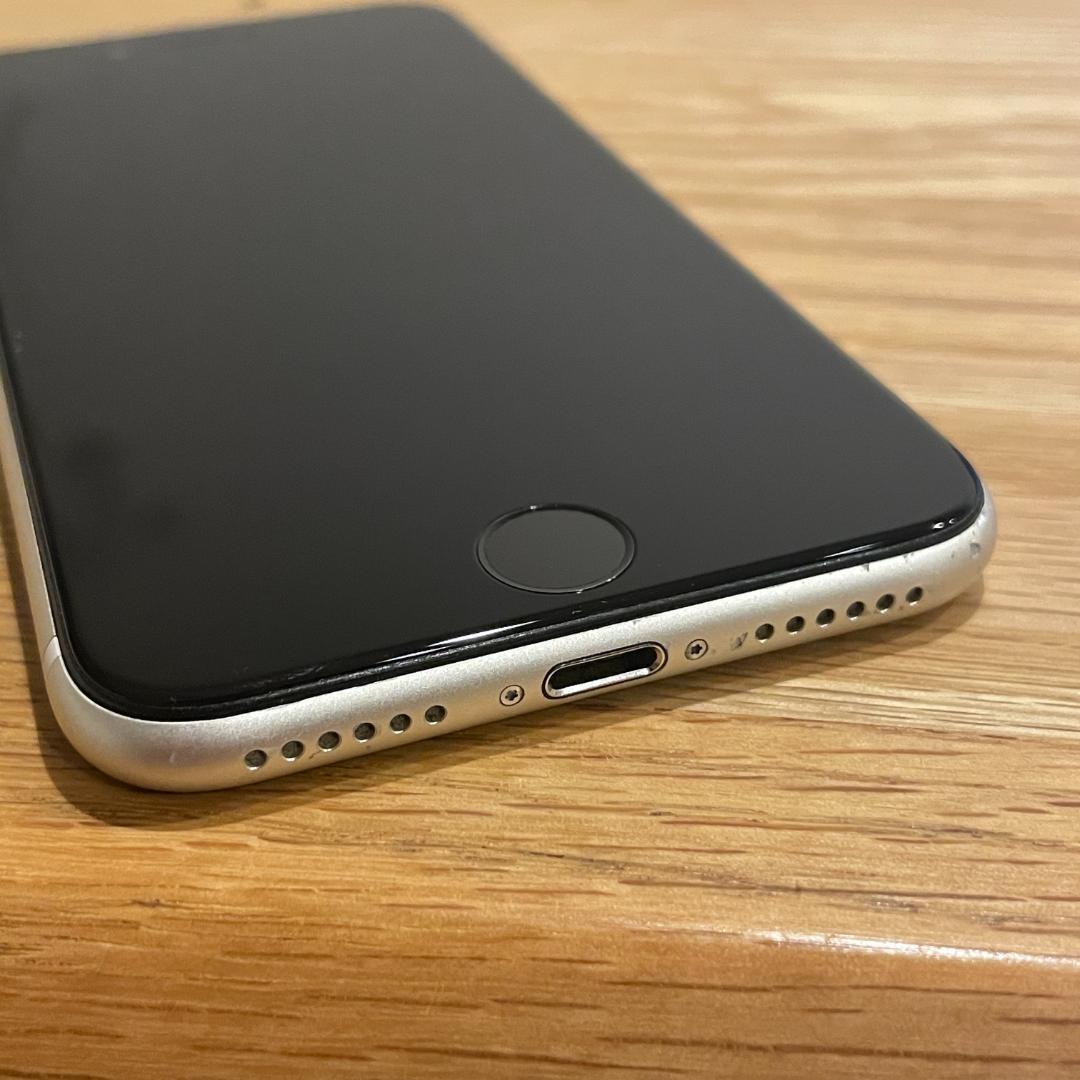 ジャンク品 iPhone SE 第3世代 画面不良 128GB スターライト - メルカリ