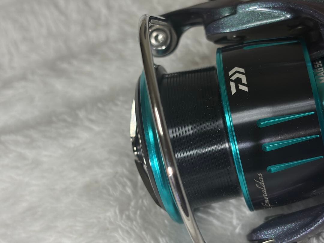 Daiwa 23エメラルダスRX FC LT 2500S OH済みフルベアリング - メルカリ