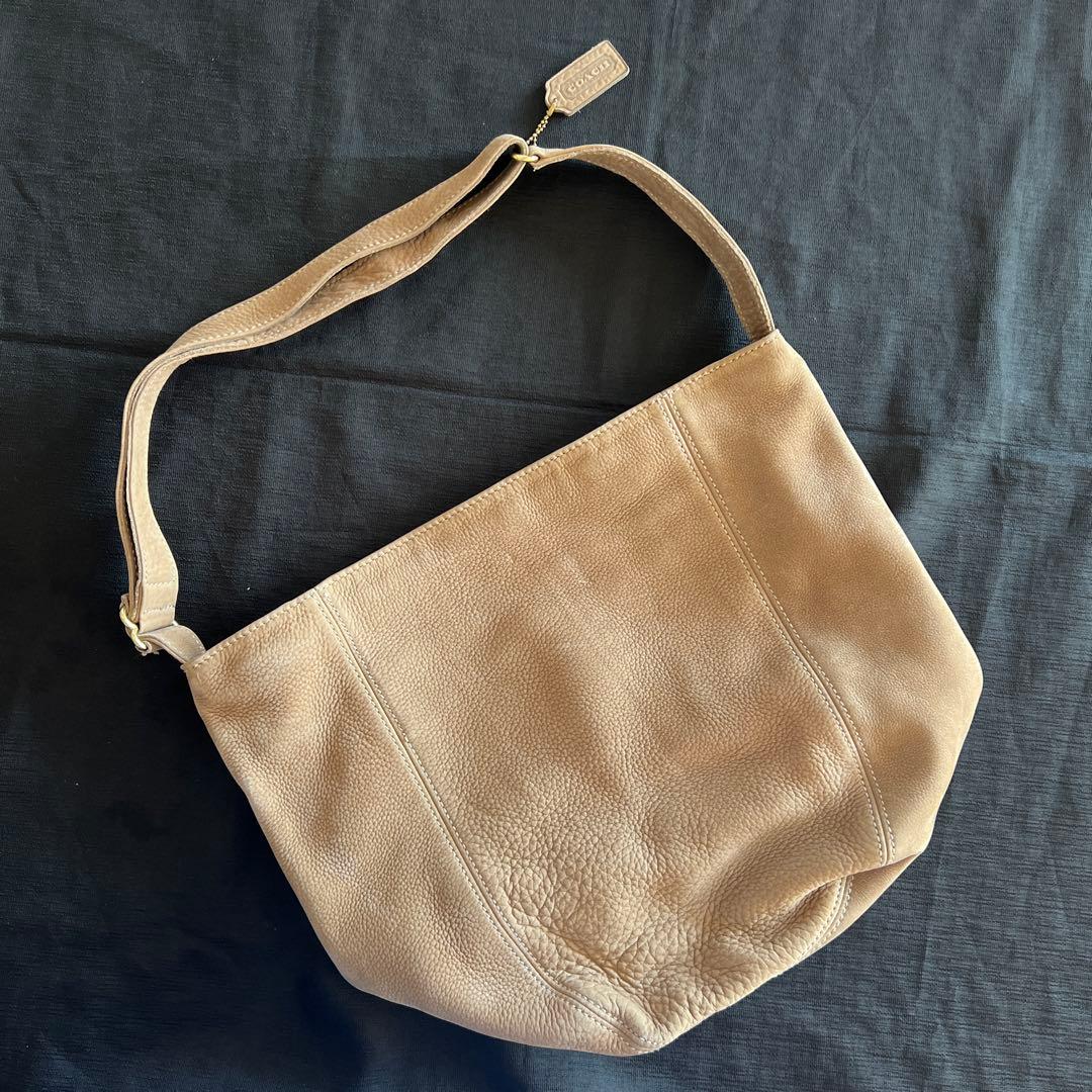 COACH ベージュ レザー ショルダーバッグ　オールドコーチ COACH コーチ オールドコーチ ショルダーバッグ ベージュ レザー