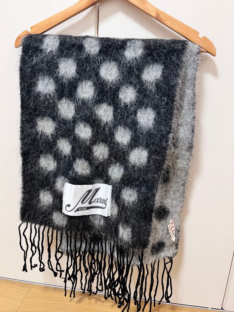 Marni ドット柄 マフラー グレー/ブラック 23AW - メルカリ