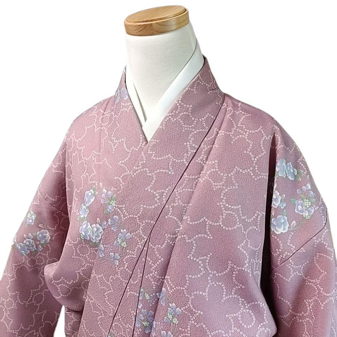 C6 ちどり屋 着物 小紋 洗える着物 化繊 花柄 紫 美品 - メルカリ