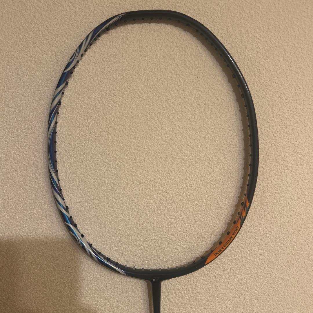 YONEX ASTROX 100zz ダークネイビー　バドミントンラケット Amazon | YONEX ASTROX 100 ZZ、バドミントンラケット。, ダーク