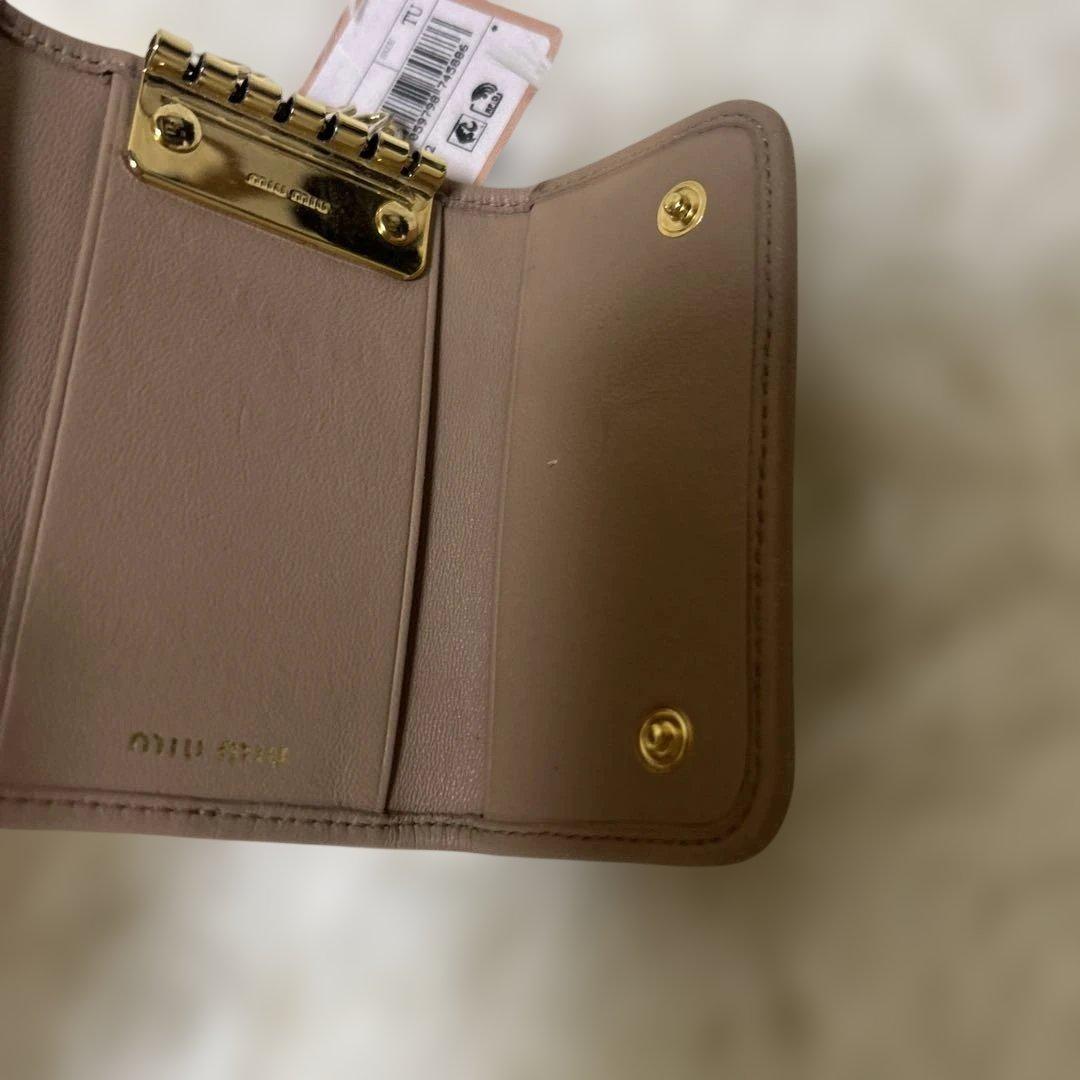 現行✨新型✨ミュウミュウ キーケース マテラッセ ピンク ギャラン