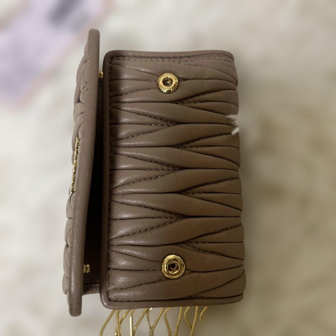 現行✨新型✨ミュウミュウ キーケース マテラッセ ピンク ギャラン