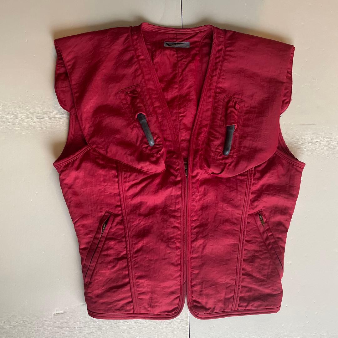 Issey Miyake Men エアーベスト ISSEY MIYAKE（ベスト）のフリマアイテム一覧