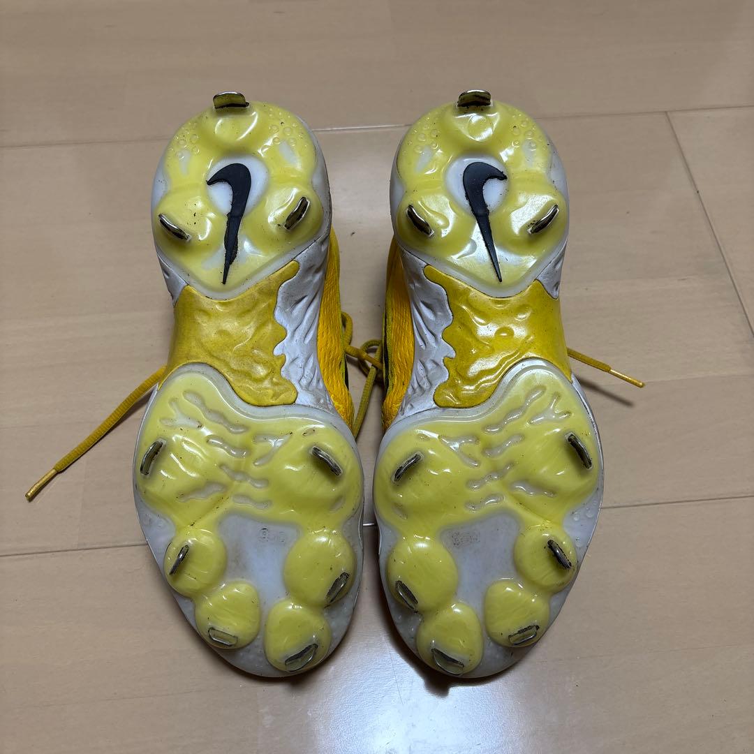 Nike 野球 イエロー スパイク 海外限定モデル - メルカリ