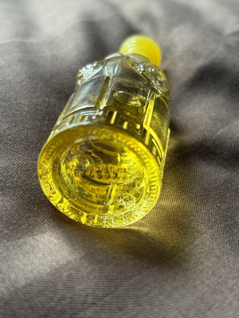 ほぼ未使用】香水 ヴェルサーチ イエロージーンズ ウーマン