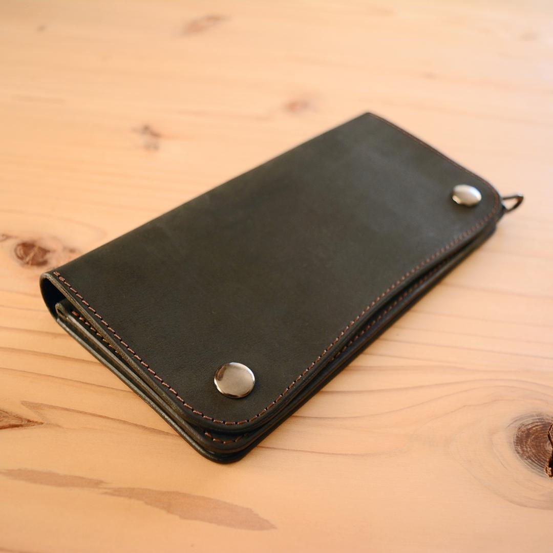 育てる艶革 ロング トラッカーウォレット イタリアンレザー 育てる艶革 ロング トラッカーウォレット イタリアンレザー - メルカリ