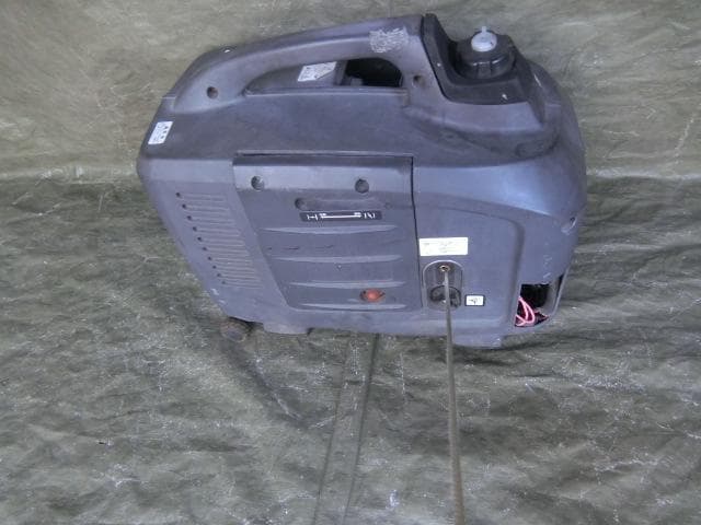 125：ポータブル発電機　SF-2600F 2.6kW　ジャンク