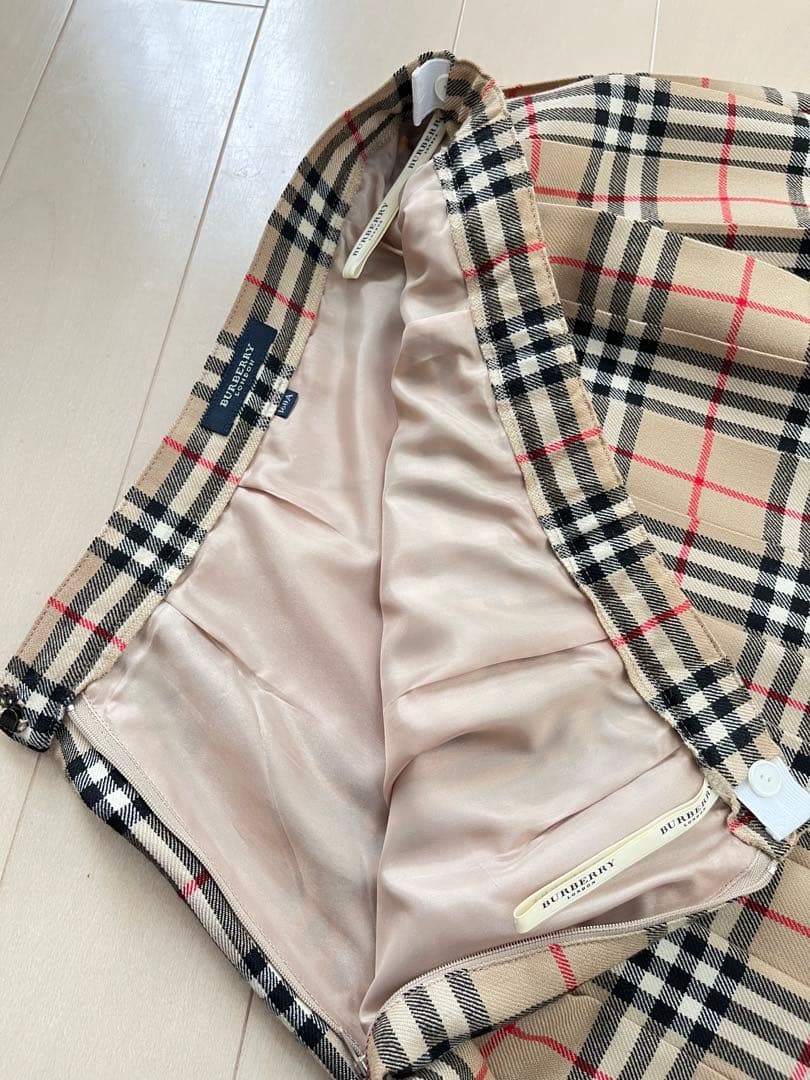 バーバリー フォーマルセット 160 卒業式 女の子 - メルカリ