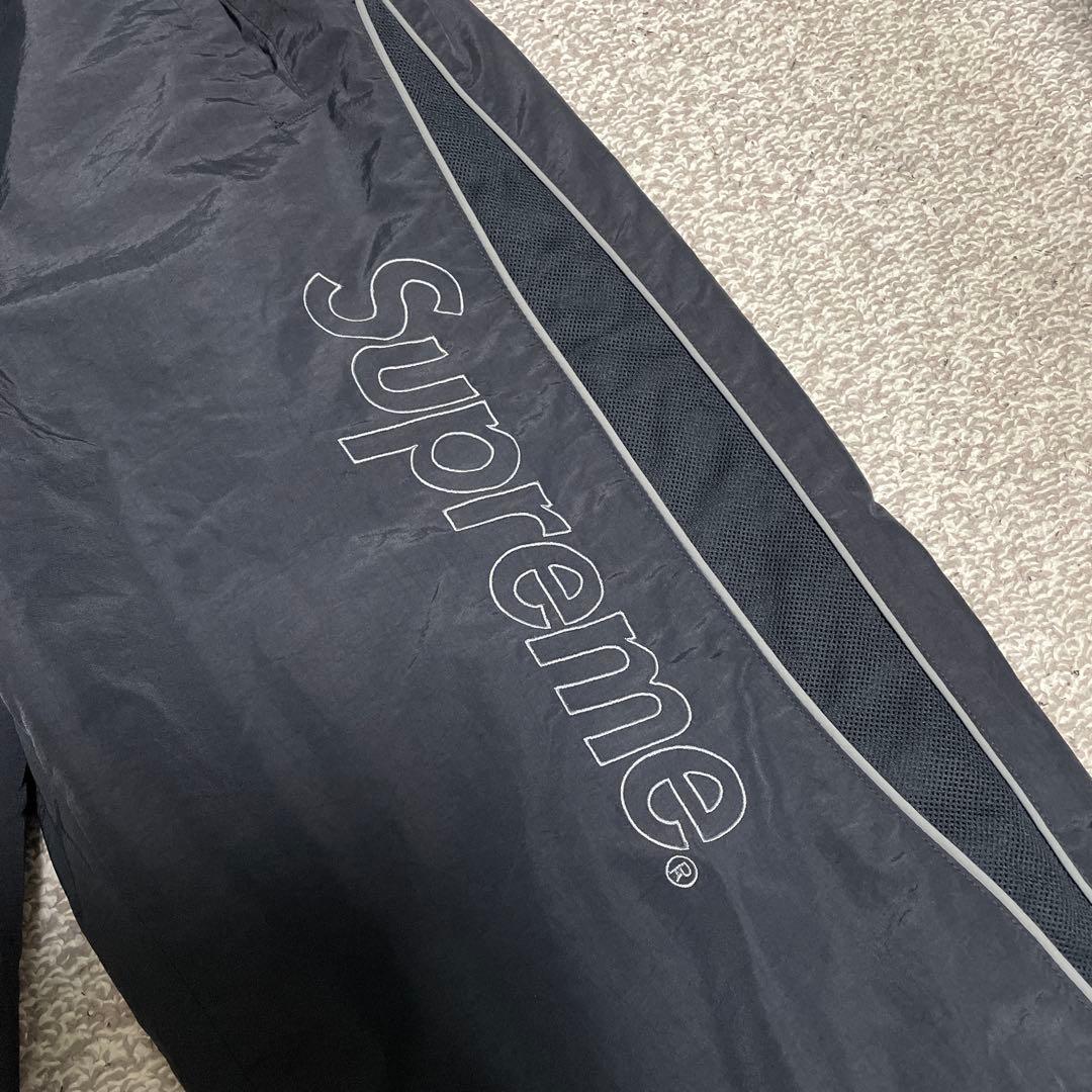 Supreme×AOI Glow-in-the-Dark TrackPant M - メルカリ