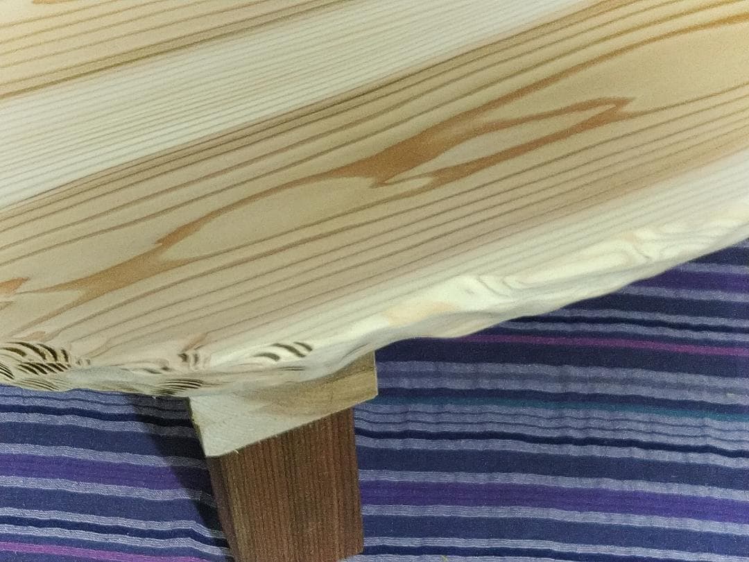 出来たてどうぞ木の良い香り！コヤ木工こだわり制作！国産天然木○円卓