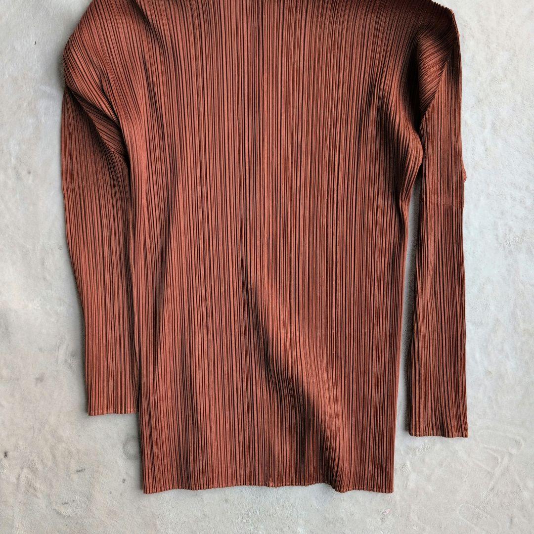 プリーツプリーズ イッセイミヤケ プリーツブラウス ブラウン 4サイズ