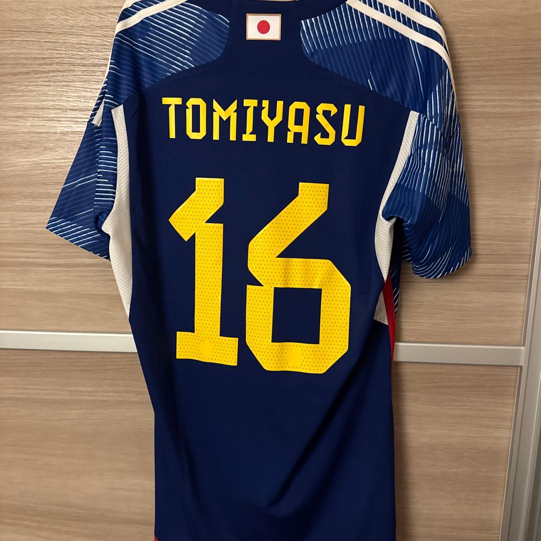 日本代表 サッカーシャツ TOMIYASU 16 2020-21 Japan Home Shirt Tomiyasu #16 (L)