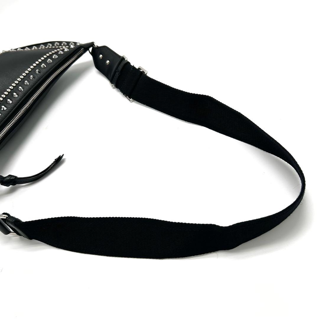 極美品 ジミーチュウ ボディバッグ スタッズ JCロゴ レザー 三日月