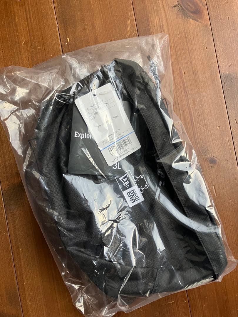 ファミリア ニューエラ ボディバッグ NEWERA ボディバッグ〈NEW ERA® × familiar〉 | ファミリア公式サイト