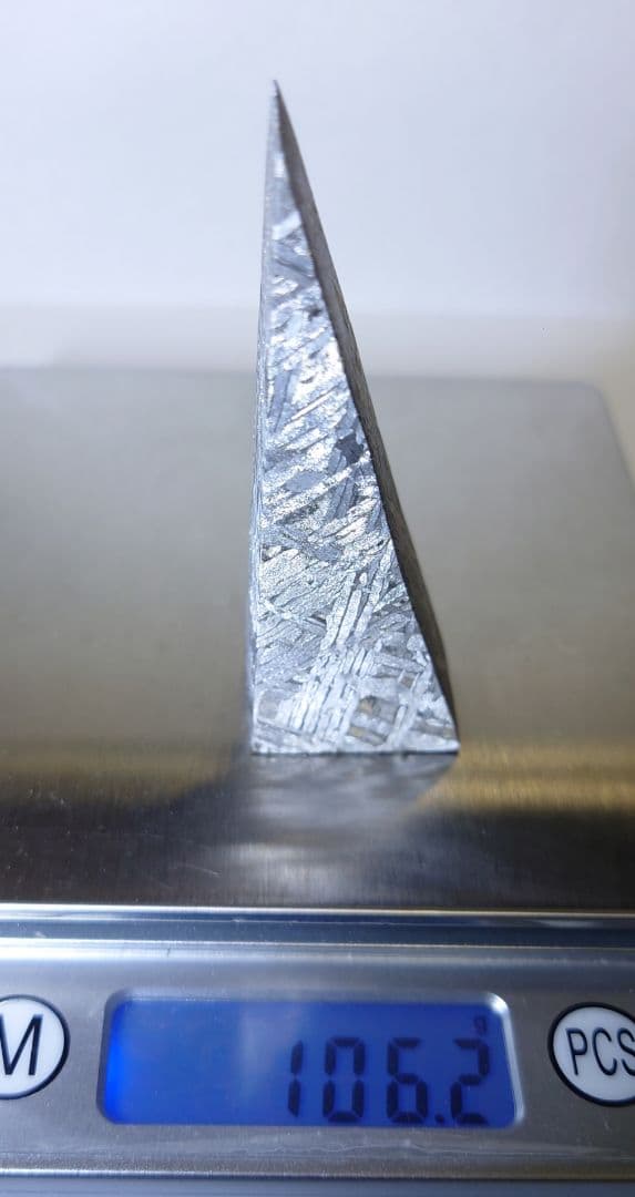 nabī　アルタイ隕石 106.2g 標本 鉄隕石