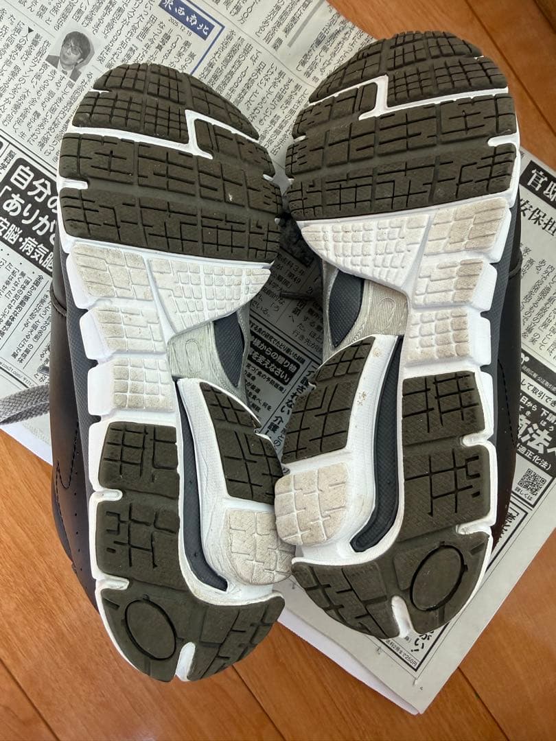 BENESU ジッパー付きスニーカー 22.5mm ブラック