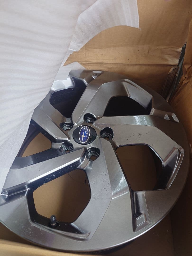 スバル 18インチホイール taxnerima_sg217sg000