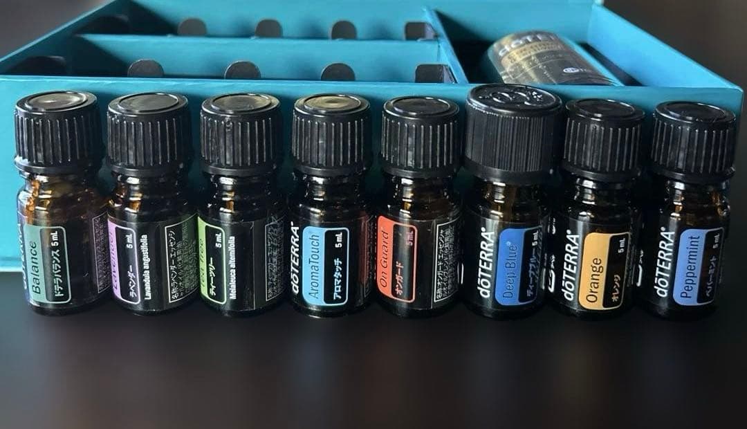 残量6〜8割】ドテラ アロマタッチキット 8本＋ココナッツオイル新品未