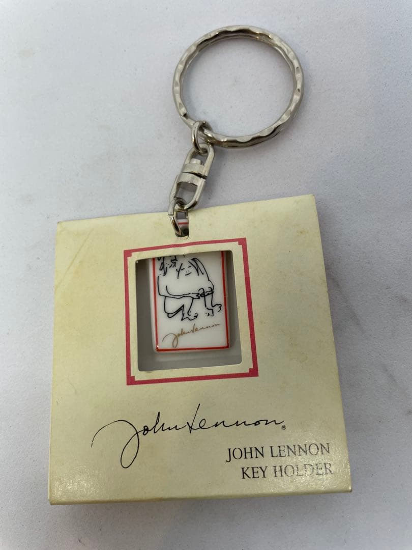 希少 ビートルズ ジョンレノン キーホルダー 非売品 レトロ - メルカリ