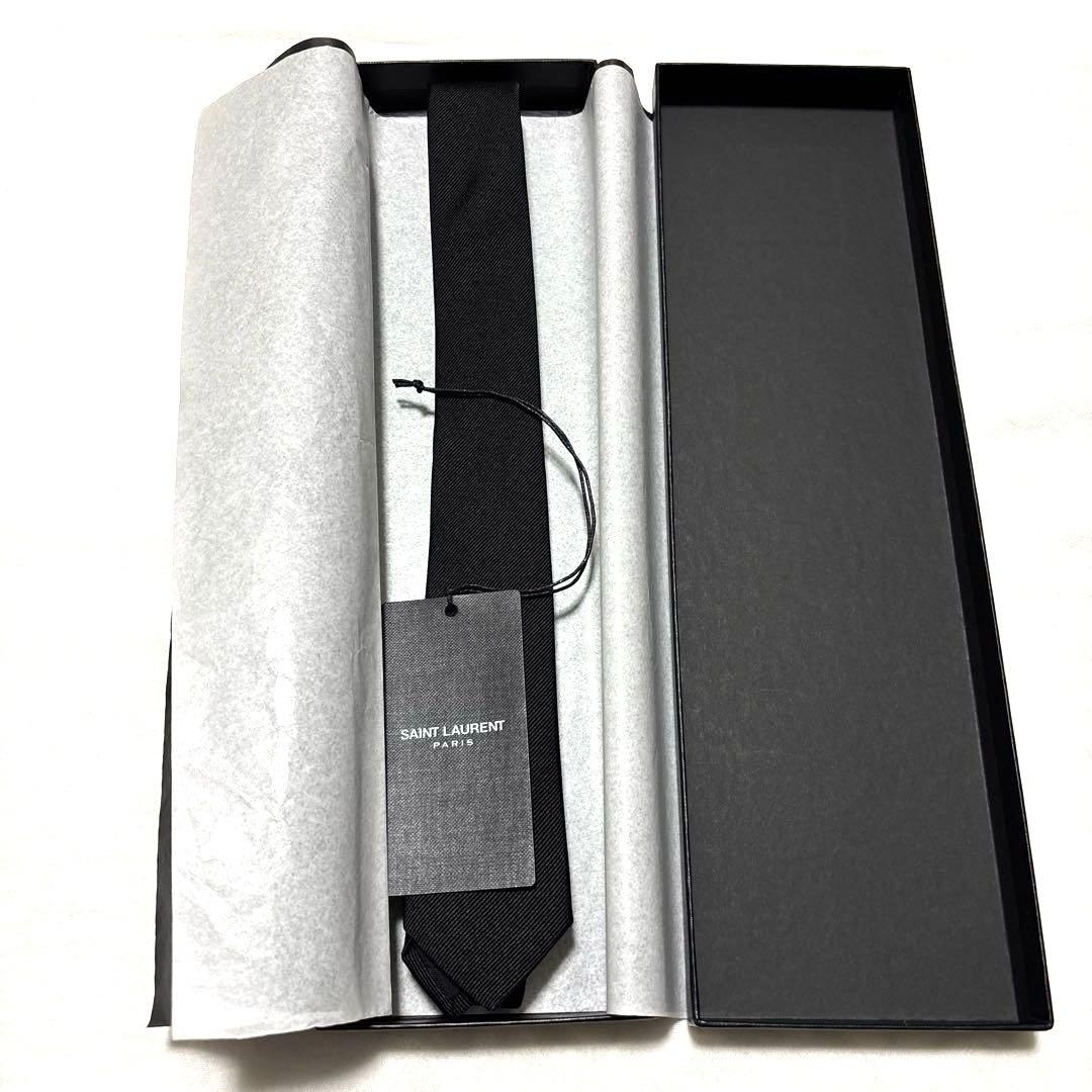 新品 サンローラン ネクタイ 黒ブラック 無地ソリッド ナロータイ タグ