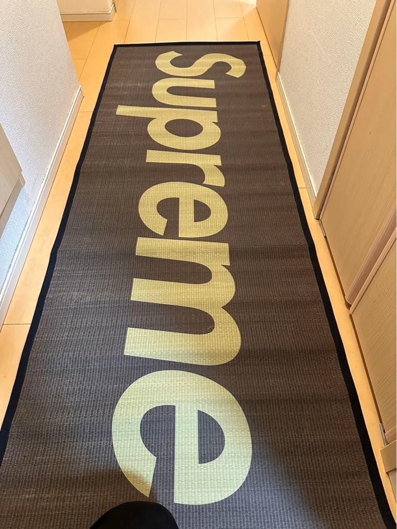 Supreme Woven Straw Mat Black - メルカリ