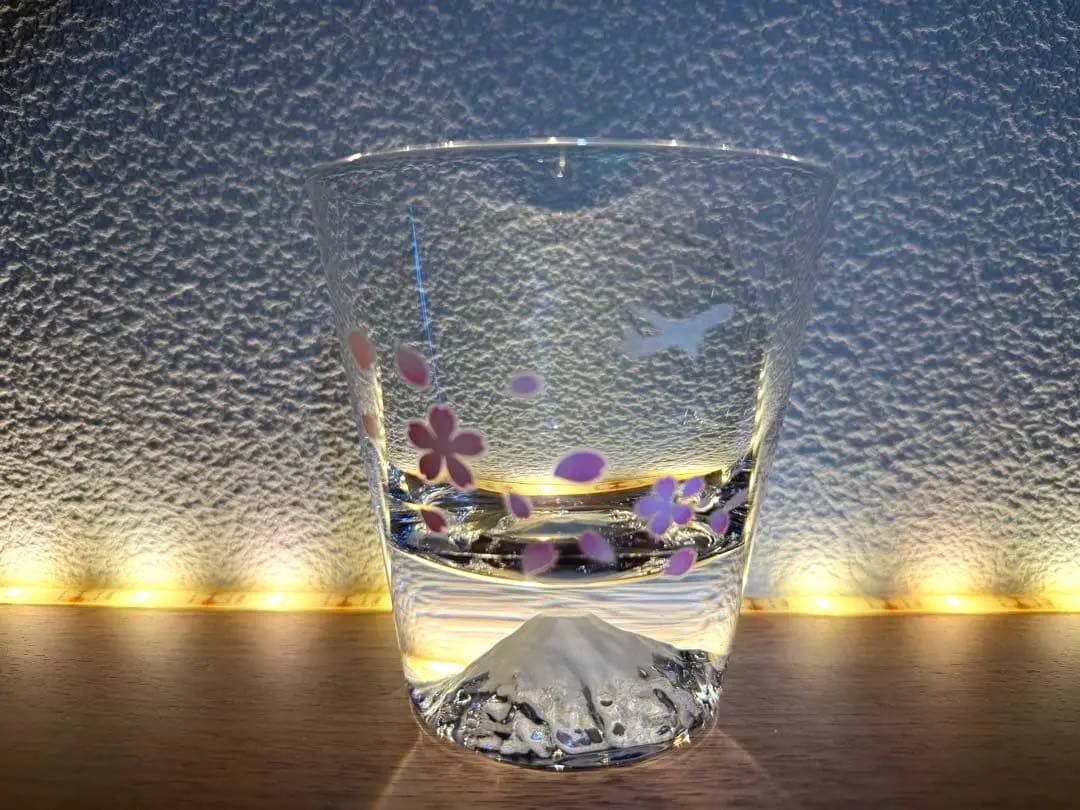 ANA機内販売限定 冷感桜舞富士山ロックグラス - メルカリ