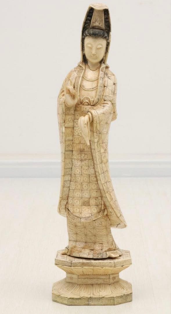 中国古美術品　清の時代　骨製 観音菩薩立像 H56.2×W15.3×12.5cm