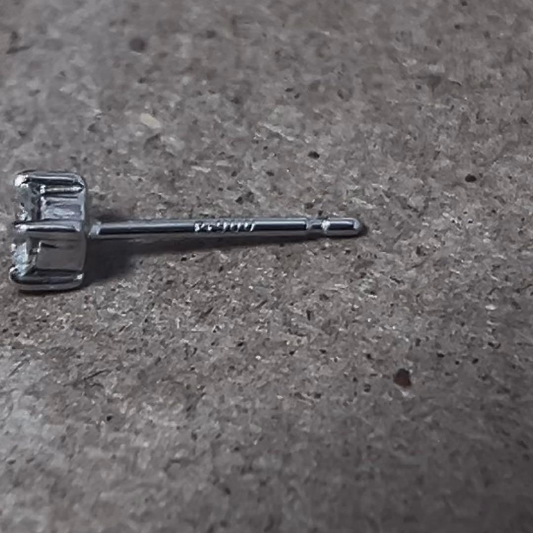pt900ダイヤモンドピアス スタッドピアス 0.10ct×0.10ct
