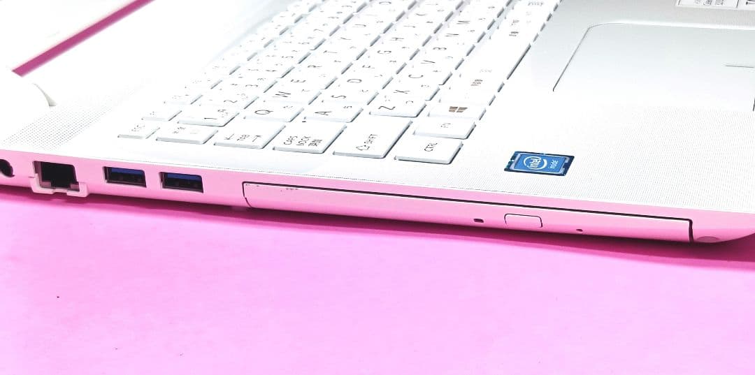 超大容量1TB‼️YouTube✨薄型✨カメラ付白ホワイトノートパソコン✨設定