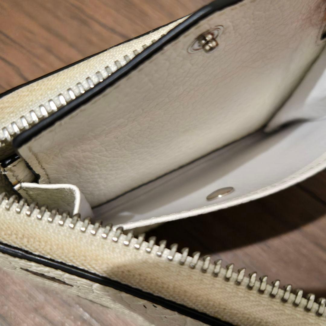 maison margiela 二つ折り財布 ホワイト ペンキ 加工 - メルカリ