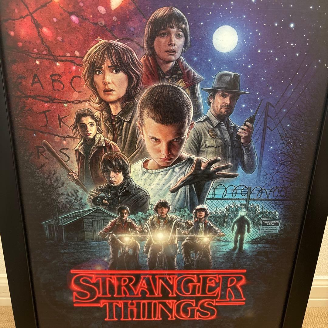 ⭐︎レア⭐︎ストレンジャーシングス 黒フレーム付アートワーク