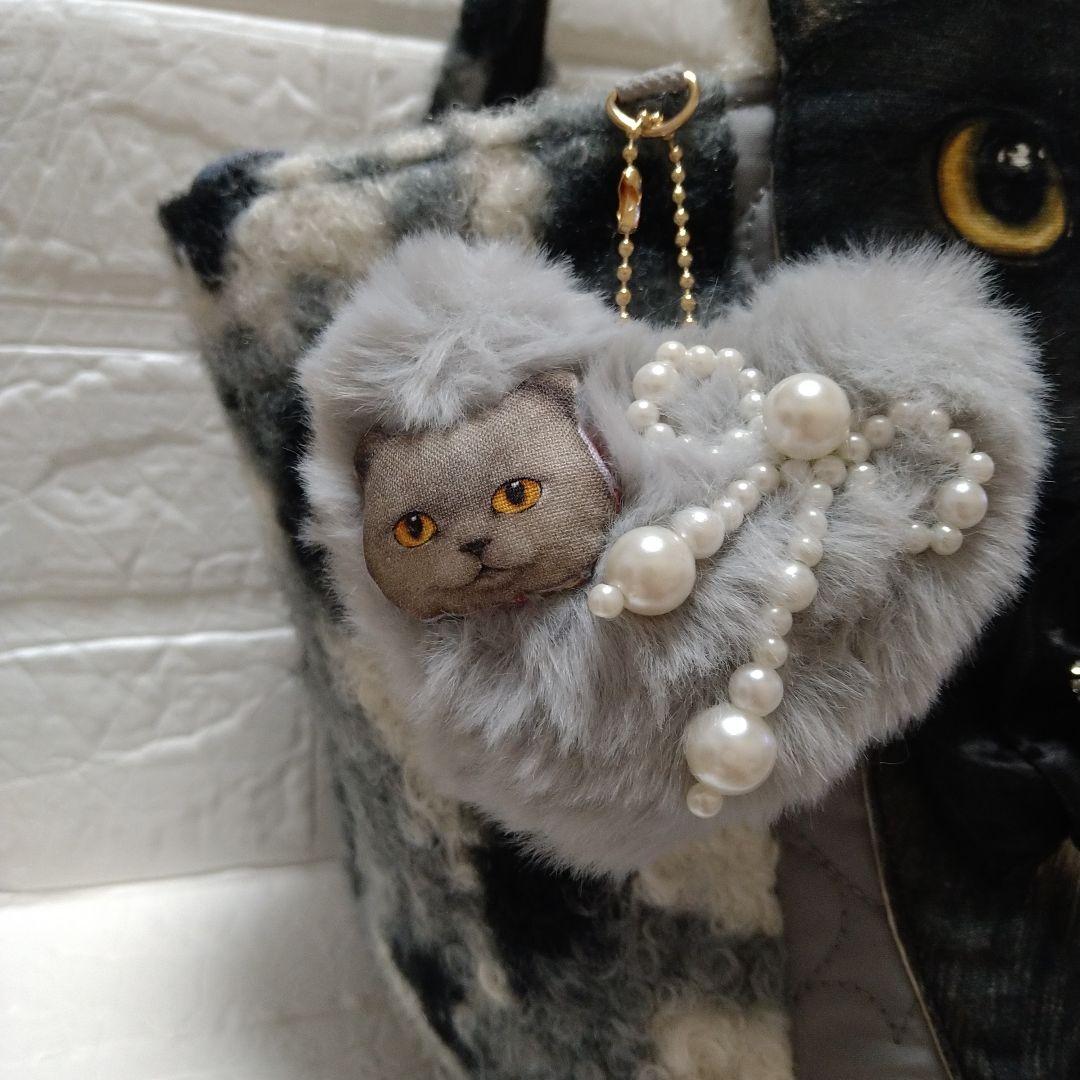 コヤンイサムチョン☆スクエアトートバッグ ハートステッチ＆もこもこ