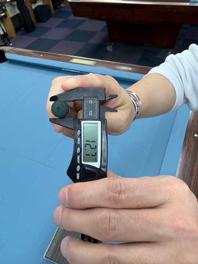 BIZU ビリヤードキュー カーボンシャフト最終値下げ - メルカリ