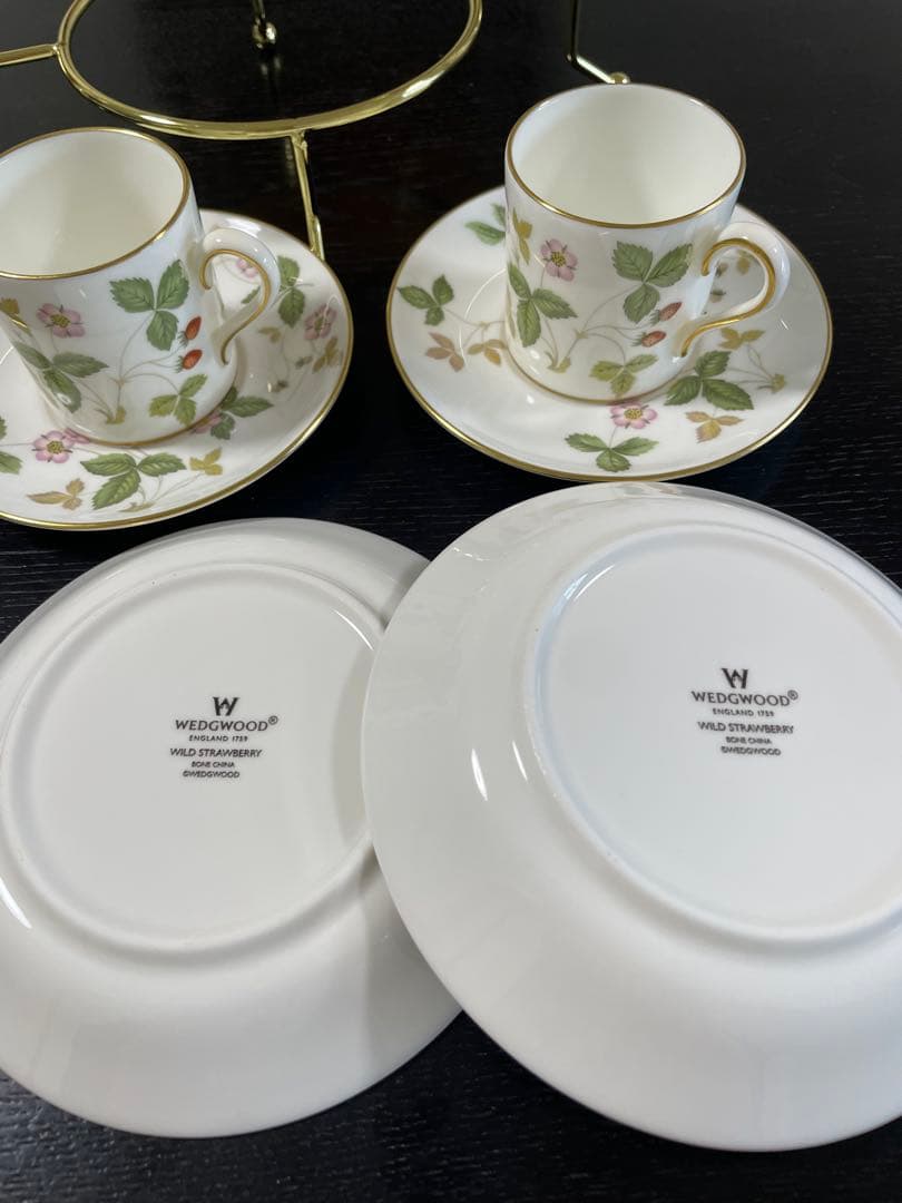 ウェッジウッド ワイルドストロベリー アフタヌーンティーセット