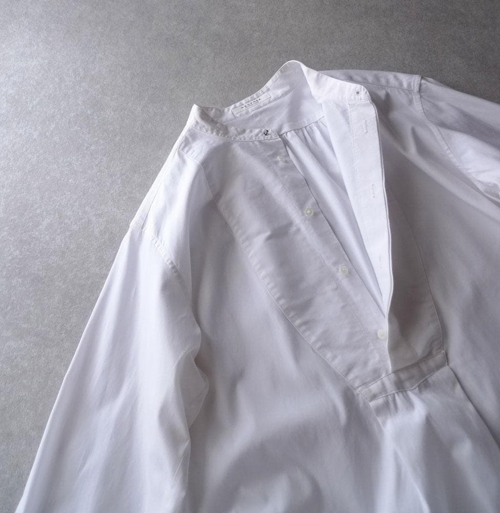 美品 トゥモローランド マカフィー 2万 バンドカラーブラウス ホワイト