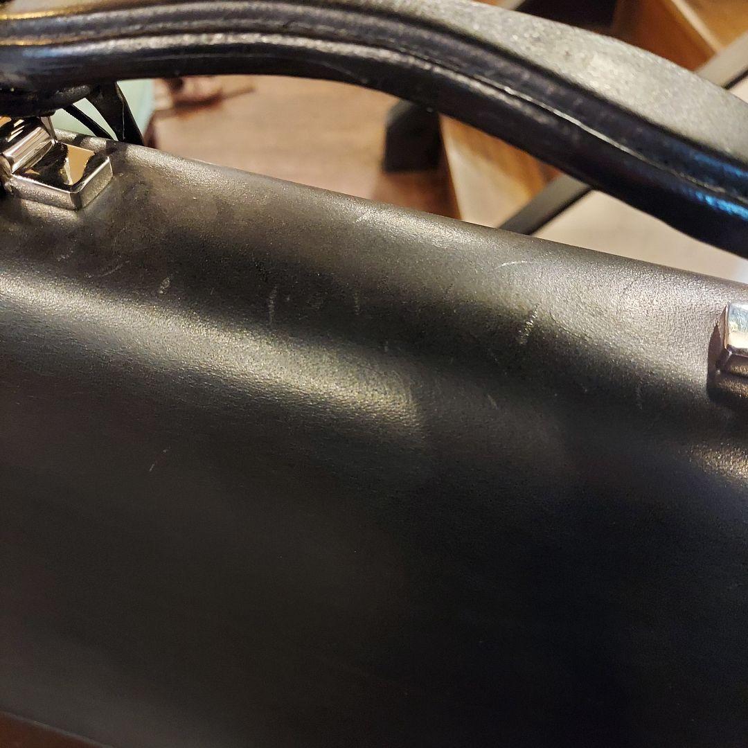 a*t様 ワイルドスワンズ ブリーフケース 15万円弱 - メルカリ